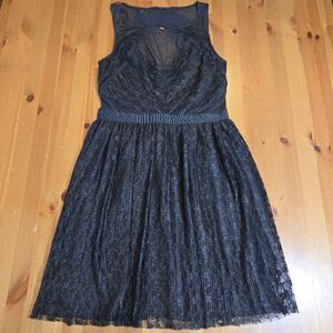 Guess Sleeveless Little Black Cocktail Dress With Sheer Panels And Lace Size 6